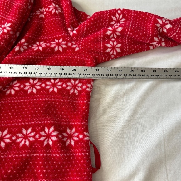 La Senza Women's Holiday Fleece Short Robe Red Size L/XL‎ *Missing belt tie - Picture 10 of 15